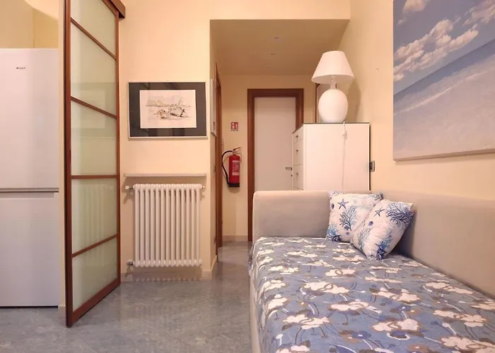 Apartman Monolocale Nuovissimo, *