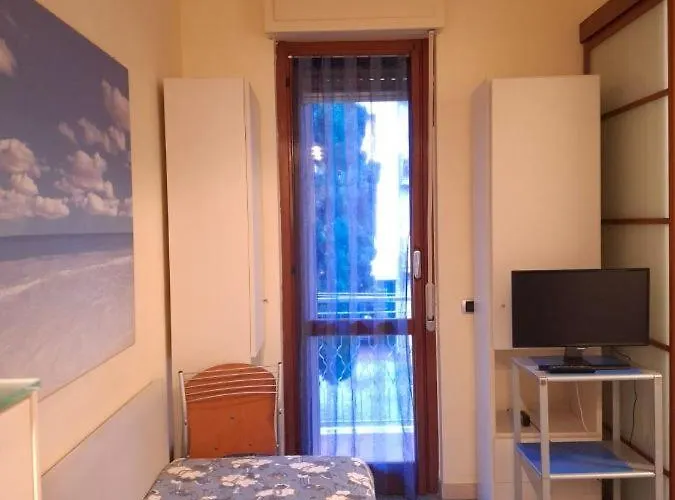 Monolocale Nuovissimo, * Levanto