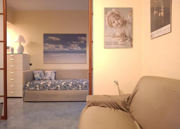 Monolocale Nuovissimo, * Levanto