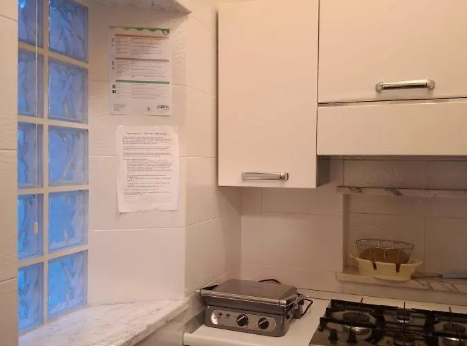 Monolocale Nuovissimo, Levanto